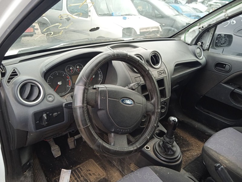 ford fiesta v (jh_, jd_) del año 2001