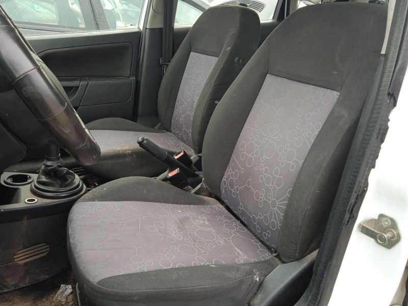 ford fiesta v (jh_, jd_) del año 2001