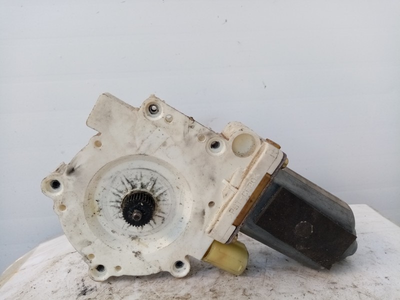 Recambio de motor elevalunas delantero derecho para  referencia OEM IAM   