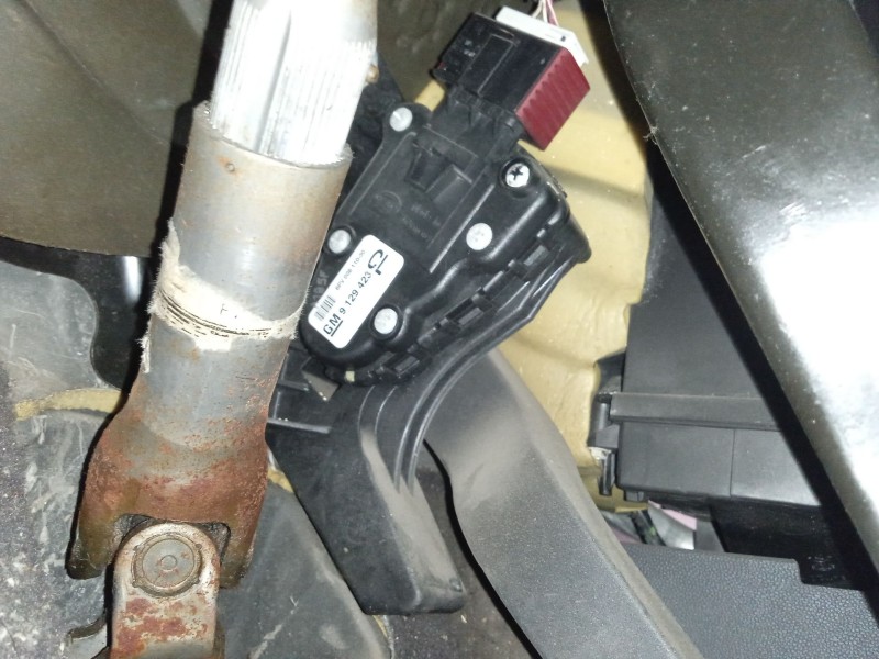 Recambio de pedal acelerador para opel tigra twintop (x04) 1.4 (r97) referencia OEM IAM 848375  