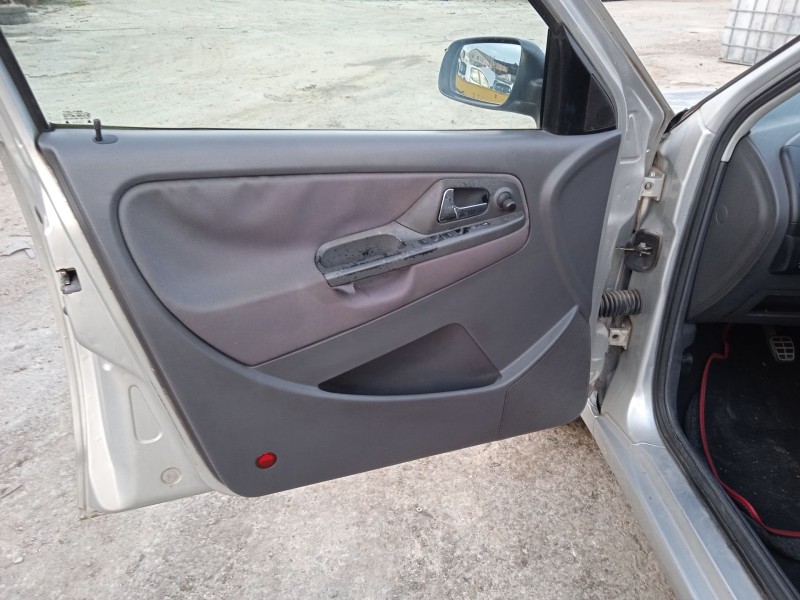 seat ibiza ii (6k1) del año 2001