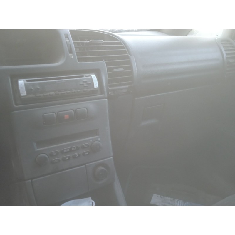 opel zafira a del año 1999