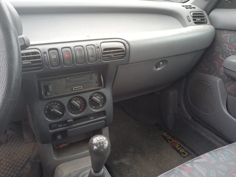 nissan micra ii (k11) del año 1996