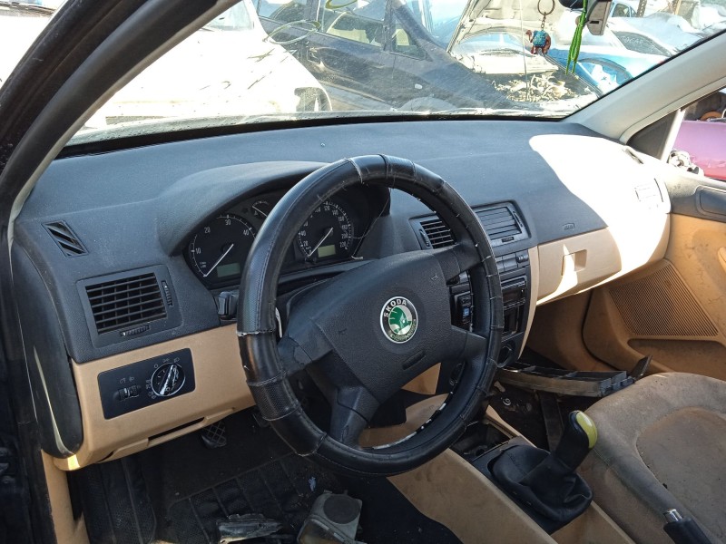 skoda fabia i combi (6y5) del año 2001