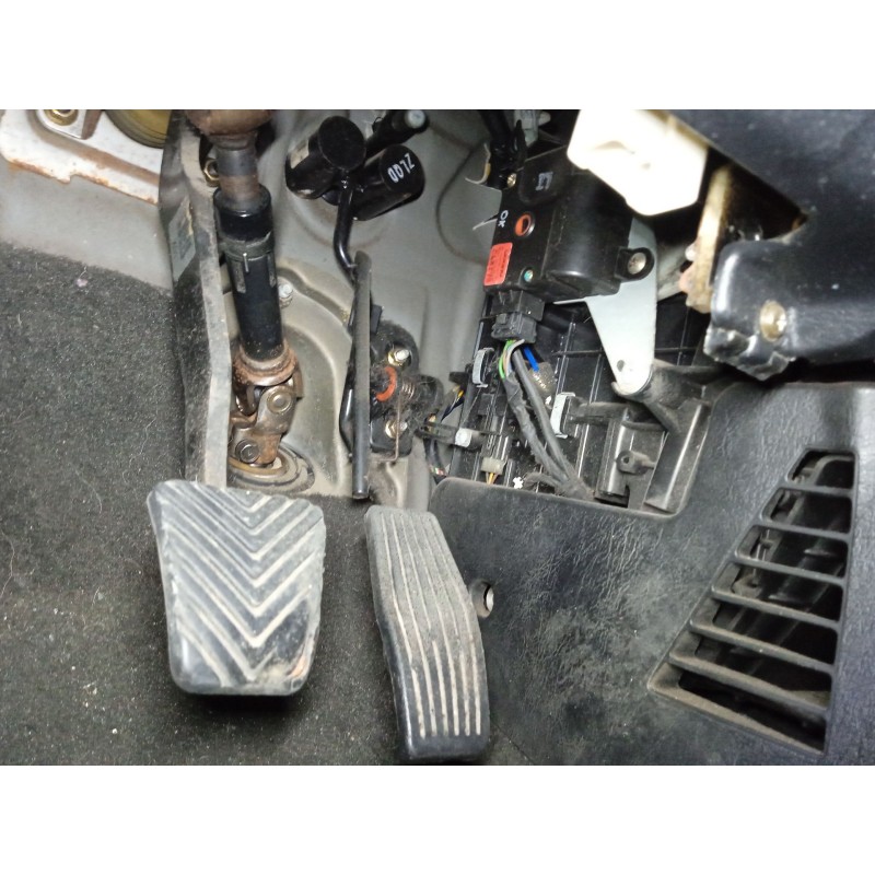 Recambio de pedal acelerador para hyundai coupe ii (gk) 1.6 16v referencia OEM IAM 327002C100  
