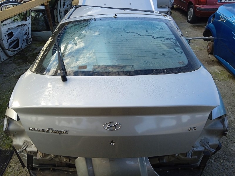 Recambio de porton trasero para hyundai coupe ii (gk) 1.6 16v referencia OEM IAM 737002C130  