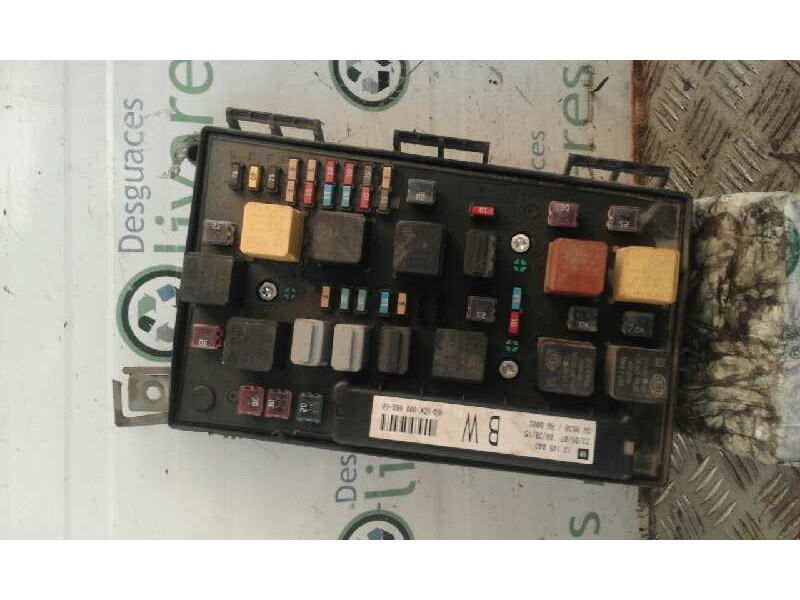 Recambio de caja reles / fusibles para opel astra h berlina enjoy   |   01.04 - 12.05 | 2004 - 2005 | 80 cv / 59 kw referencia O