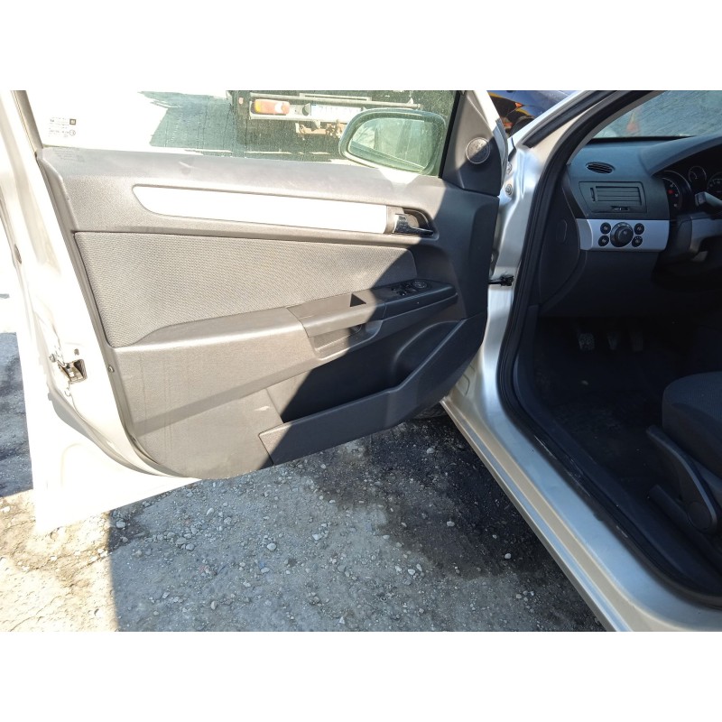 opel astra h (a04) del año 2006