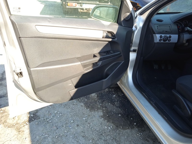 opel astra h (a04) del año 2006