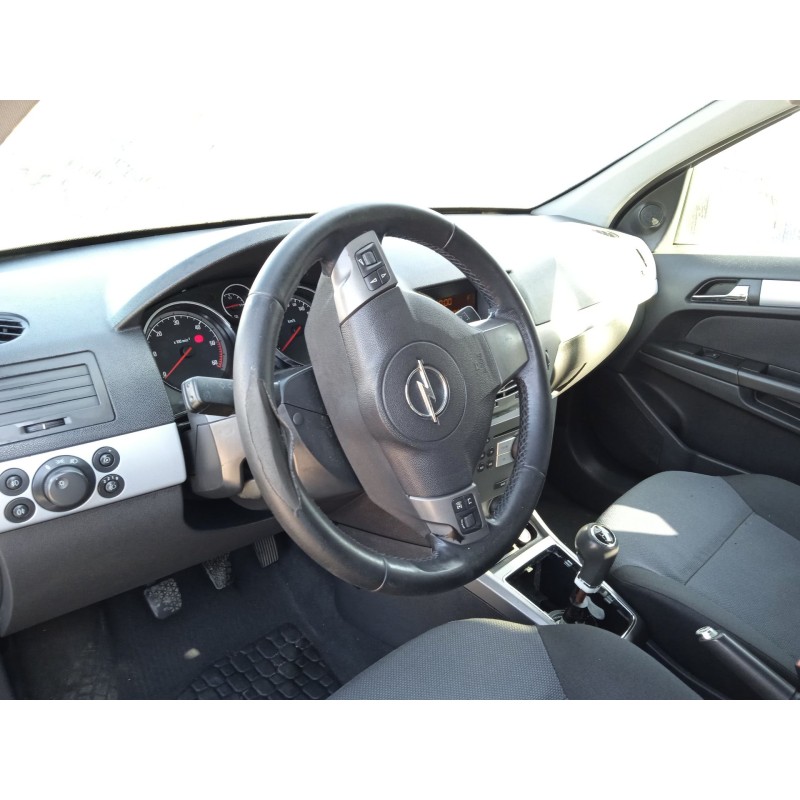 opel astra h (a04) del año 2006