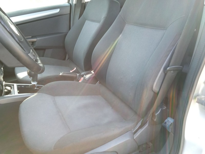 opel astra h (a04) del año 2006