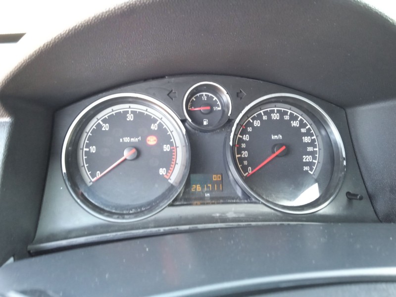 opel astra h (a04) del año 2006