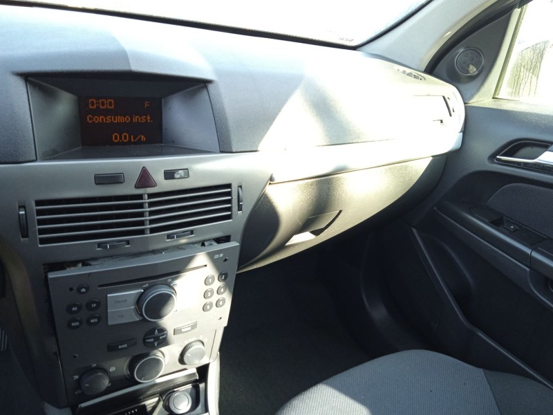 opel astra h (a04) del año 2006
