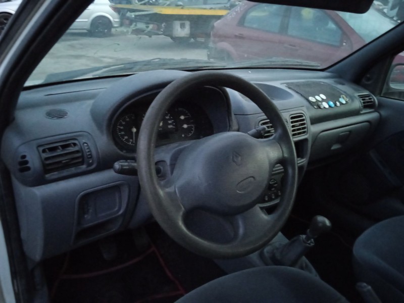 renault clio ii (bb_, cb_) del año 1998