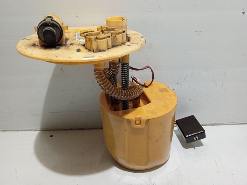 Recambio de aforador para toyota auris (_e15_) 1.4 d-4d (nde150_) referencia OEM IAM 7701002020C  