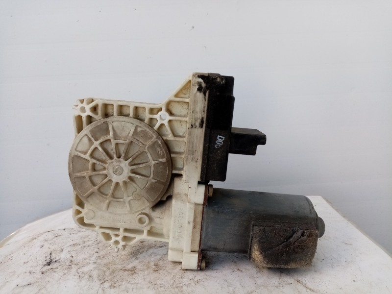 Recambio de motor elevalunas delantero derecho para  referencia OEM IAM  P8AKFHA6 36119604