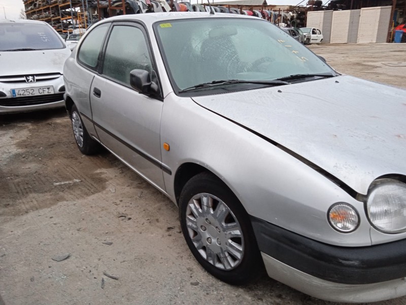 toyota corolla compact (_e11_) del año 1998