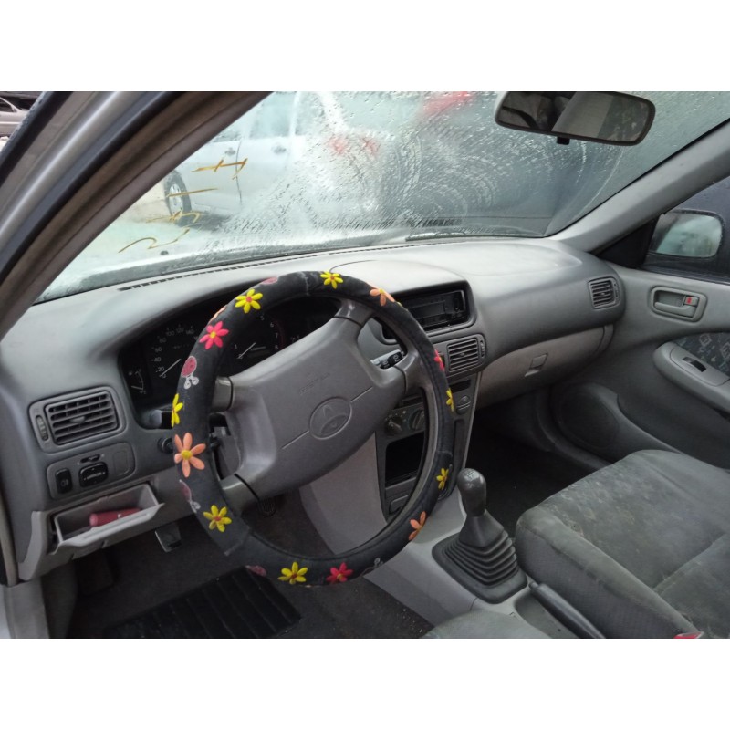 toyota corolla compact (_e11_) del año 1998