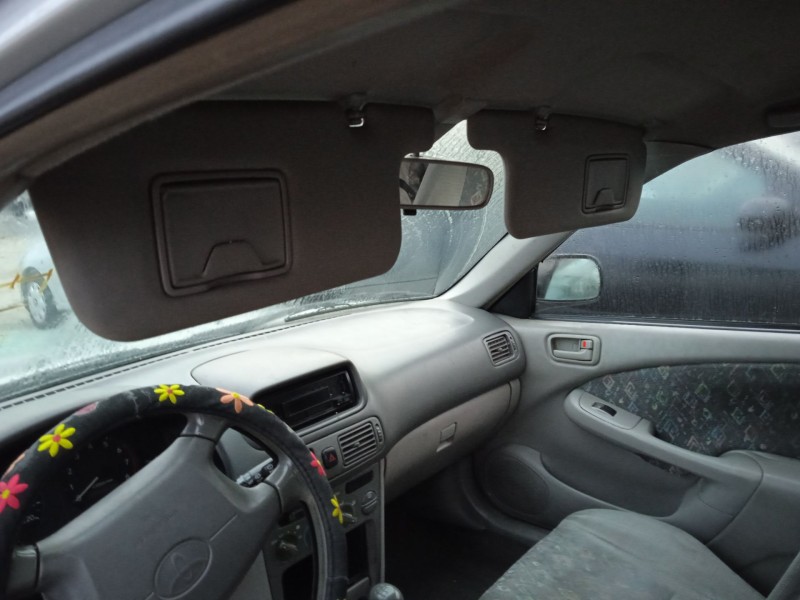 toyota corolla compact (_e11_) del año 1998