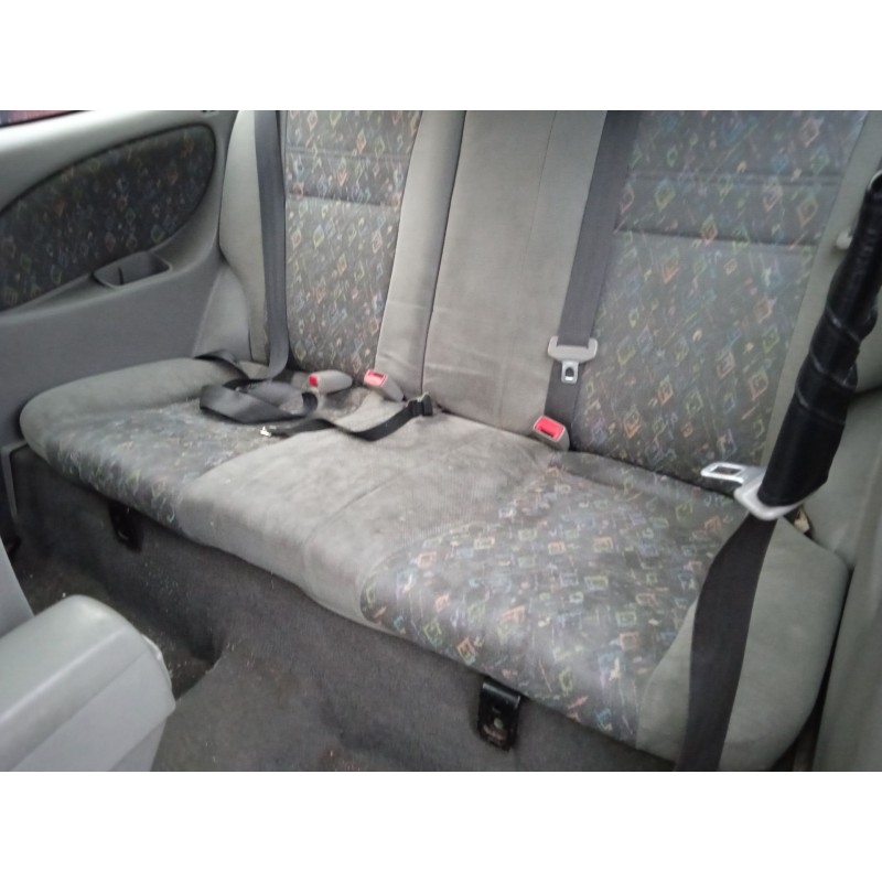 toyota corolla compact (_e11_) del año 1998