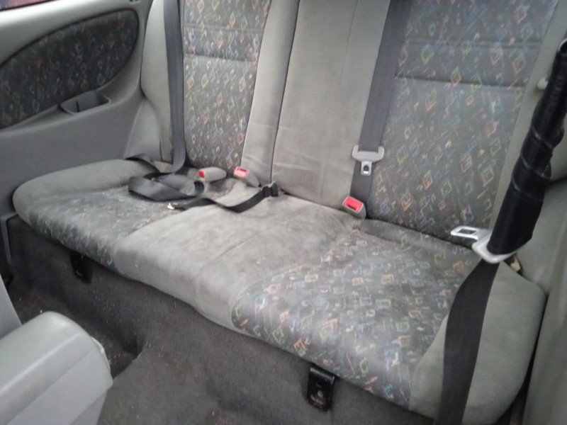 toyota corolla compact (_e11_) del año 1998