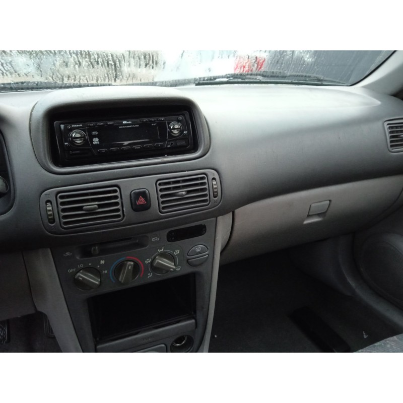 toyota corolla compact (_e11_) del año 1998