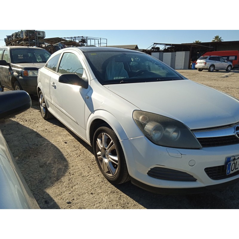 opel astra h gtc (a04) del año 2007
