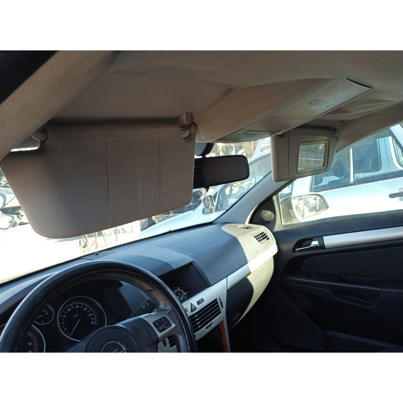 opel astra h gtc (a04) del año 2007