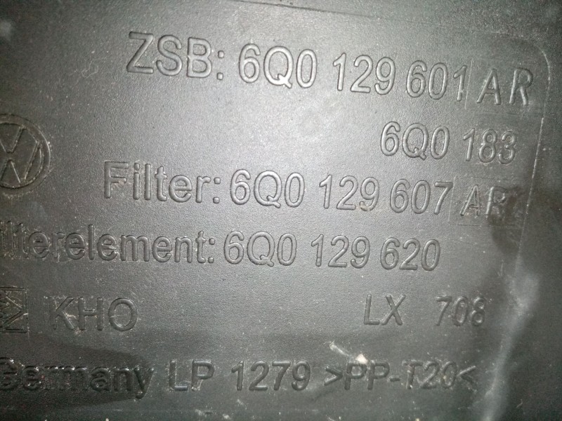 Recambio de caja filtro de aire para seat ibiza (6l1) referencia OEM IAM 6Q0129601AR  