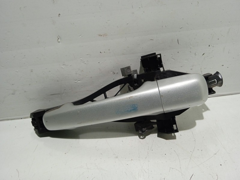 Recambio de maneta exterior delantera derecha para volvo v50 familiar referencia OEM IAM 30784203  