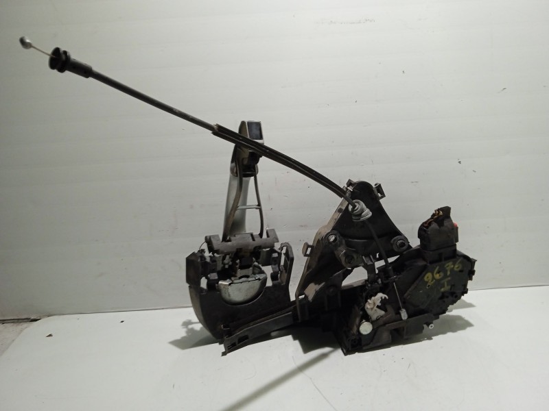 Recambio de cerradura puerta delantera izquierda para volvo v50 familiar referencia OEM IAM 30799309  