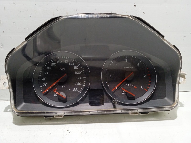 Recambio de cuadro instrumentos para volvo v50 familiar referencia OEM IAM 31254776  
