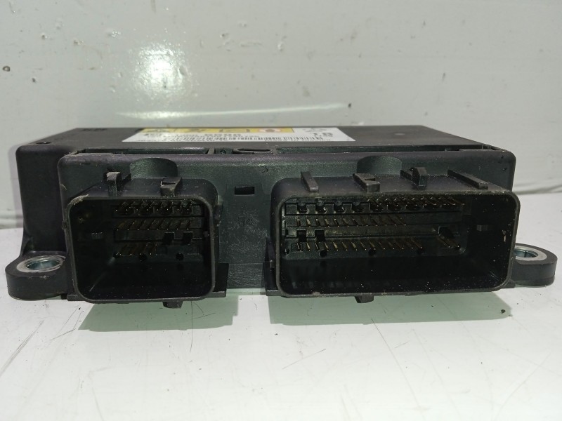 Recambio de centralita airbag para opel insignia berlina cosmo referencia OEM IAM 13505596  