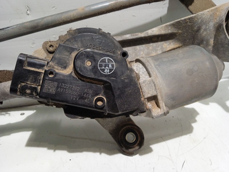 Recambio de motor limpia delantero para opel insignia berlina cosmo referencia OEM IAM 13227392  