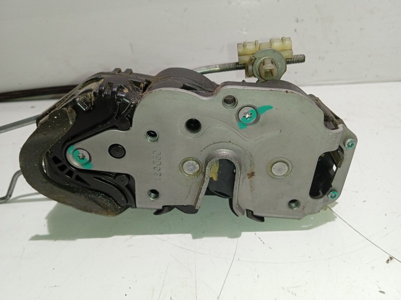 Recambio de cerradura puerta delantera derecha para opel insignia berlina cosmo referencia OEM IAM 13503802  