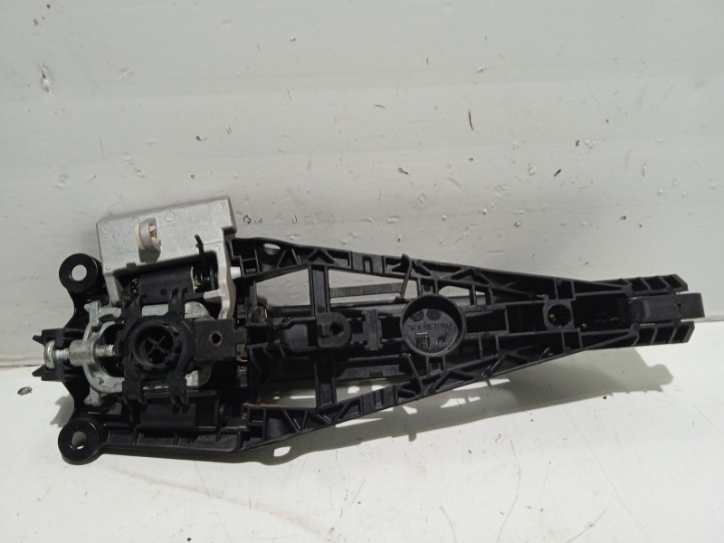 Recambio de maneta exterior trasera izquierda para opel insignia berlina cosmo referencia OEM IAM 13503893  