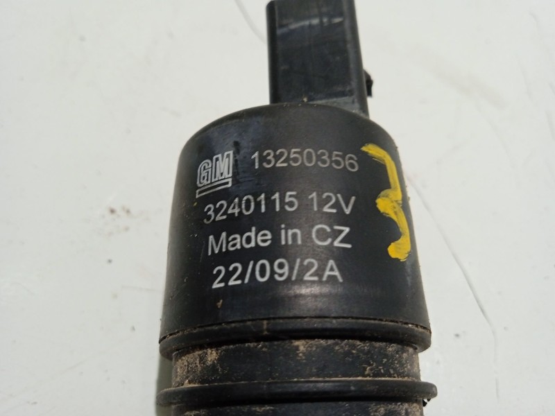 Recambio de bomba limpia para opel insignia berlina cosmo referencia OEM IAM 13250356  