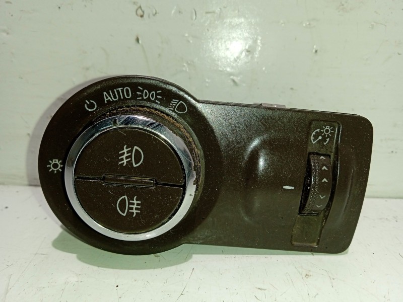 Recambio de mando luces para opel insignia berlina cosmo referencia OEM IAM 13268725  