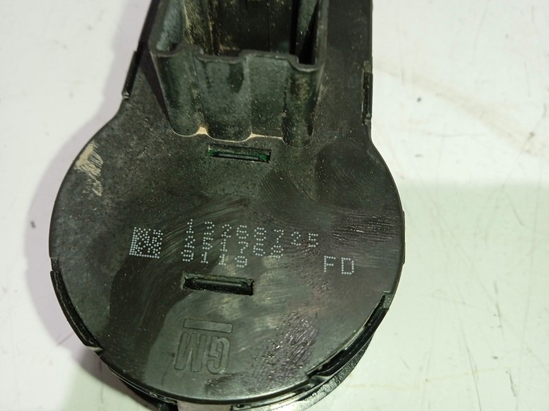 Recambio de mando luces para opel insignia berlina cosmo referencia OEM IAM 13268725  