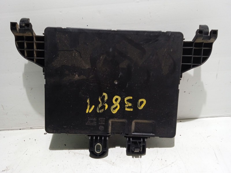 Recambio de modulo electronico para opel insignia berlina cosmo referencia OEM IAM 13277317 70142001 