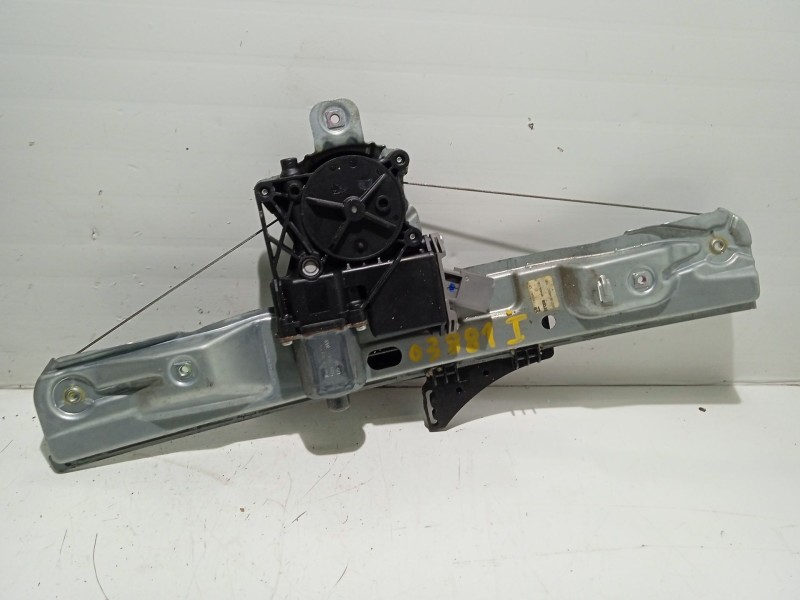 Recambio de elevalunas trasero izquierdo para opel insignia berlina cosmo referencia OEM IAM 13302441  