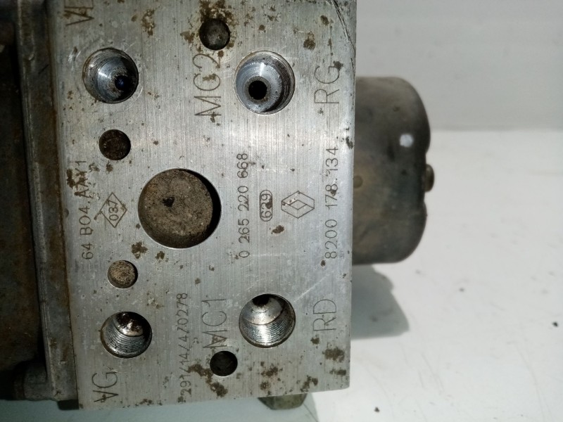 Recambio de abs para renault scenic 1.9 dci diesel cat referencia OEM IAM 8200178134 0265220668 