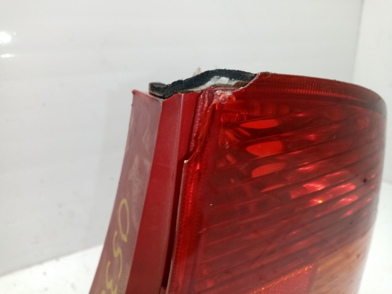 Recambio de piloto trasero derecho para ford focus berlina (cak) referencia OEM IAM 1M5113404BB  