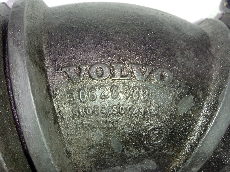 Recambio de tubo admision para volvo v40 familiar 1.6 referencia OEM IAM 30620802  