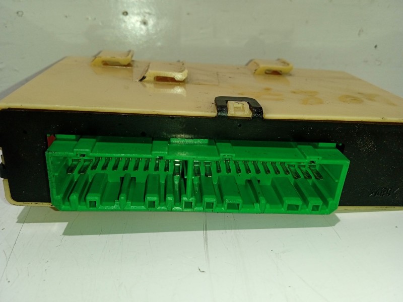 Recambio de modulo electronico para volvo v40 familiar 1.6 referencia OEM IAM 30630080  