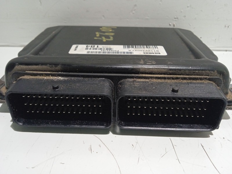 Recambio de centralita motor uce para volvo v40 familiar 1.6 referencia OEM IAM P30644184 S118245021A 