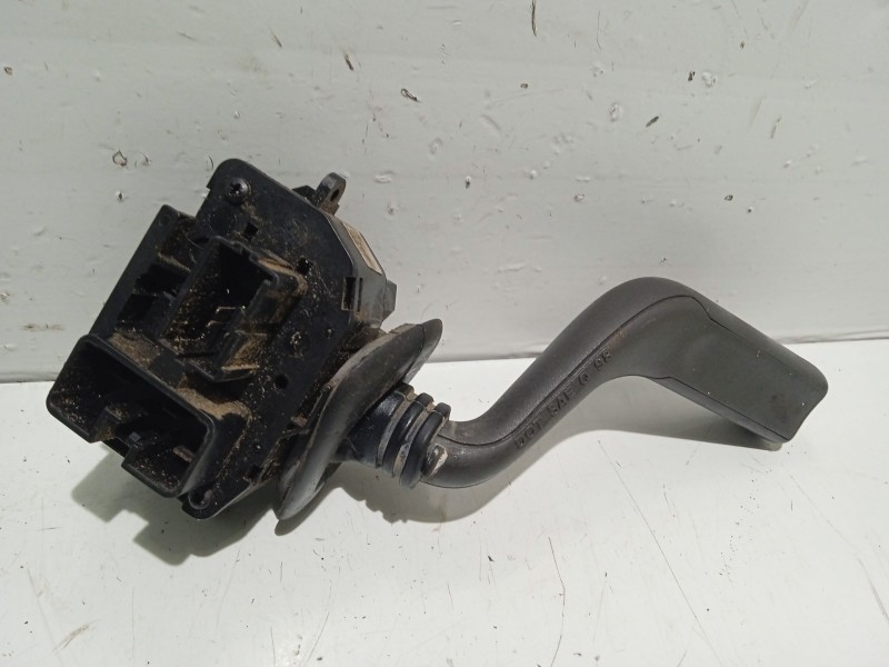 Recambio de mando intermitentes para volvo v40 familiar 1.6 referencia OEM IAM 30618229  