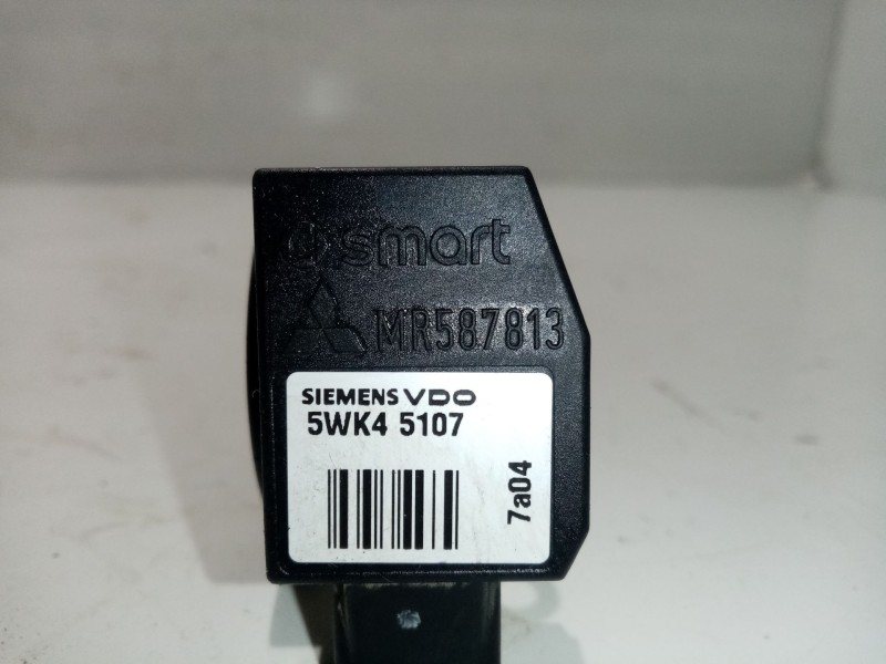 Recambio de antena para mitsubishi colt berlina 3 (cz) 1.3 cat referencia OEM IAM 5WK45107  