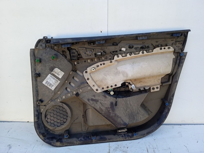 Recambio de guarnecido puerta delantera izquierda para opel insignia berlina cosmo referencia OEM IAM 13327651  