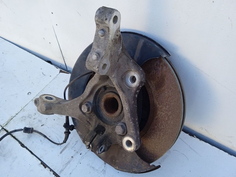 Recambio de mangueta trasera izquierda para opel insignia berlina cosmo referencia OEM IAM 23478767  